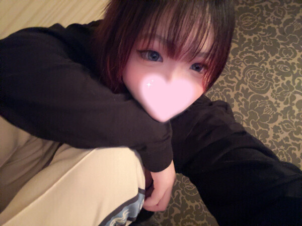 何してるのー？♡