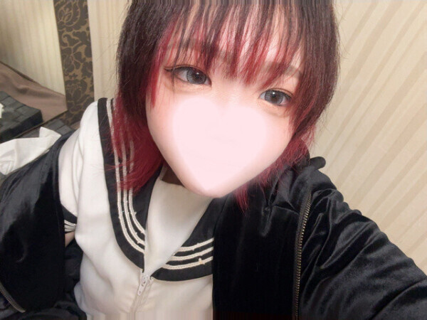 出勤してるよ♡日曜日の癒し時間🤍