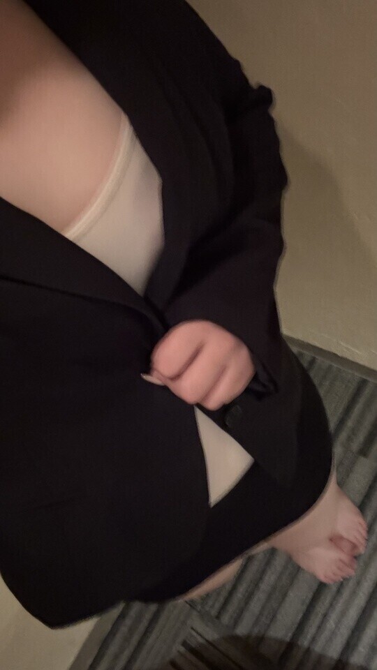 💗えっちなOLに襲われるっ💗