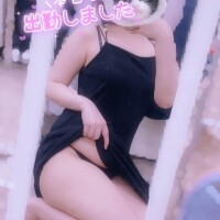 夏の黒ワンピお姉さん?