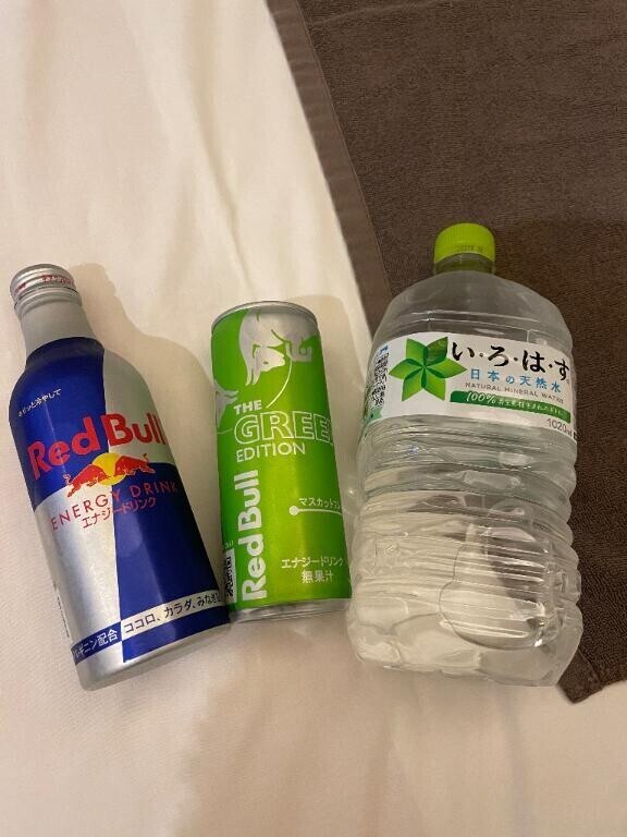 笑顔に聖水シャンパン