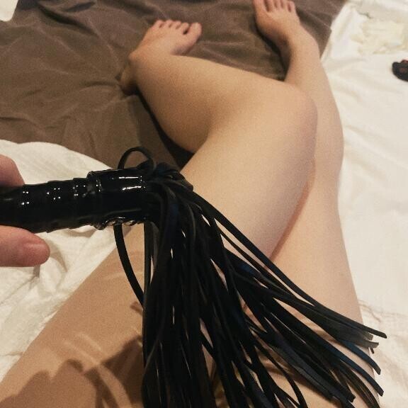 ヒーローレッドのみっともないおちんちん