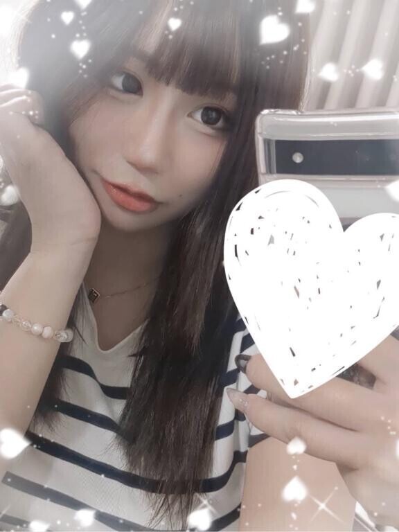手を合わせて頂きます??