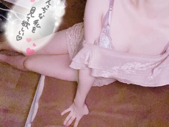 ねぇもっと身体触って？?