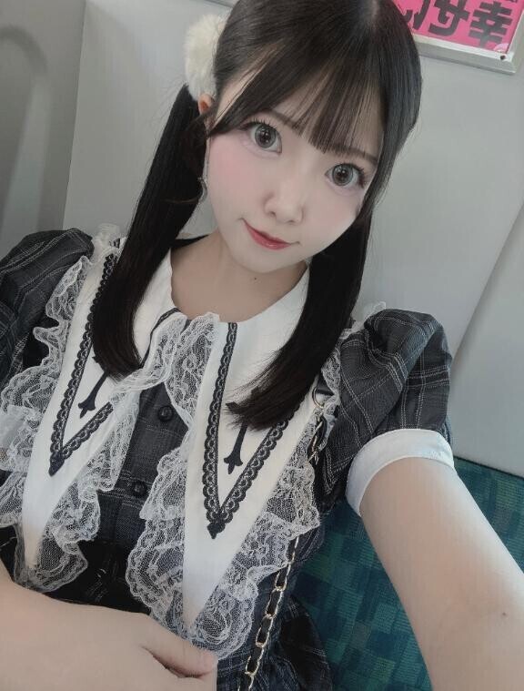 きゅるりんしてみて…ね？?