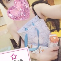 あいな