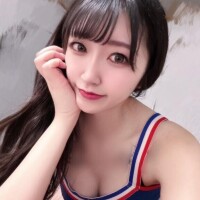 つきな