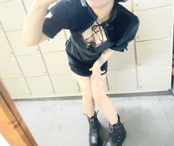 後ろ姿綺麗って褒められてしまった、、、