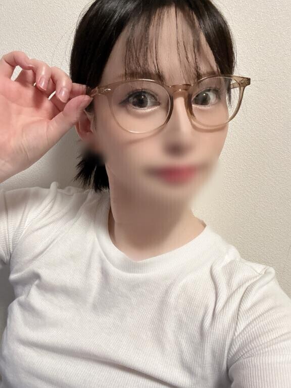 メガネ┏◎-◎┓