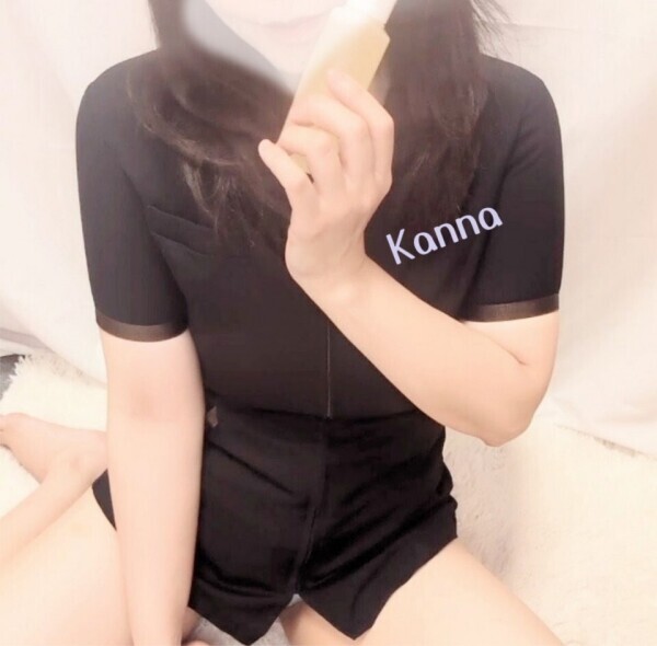 明日17日(金)出勤します♡