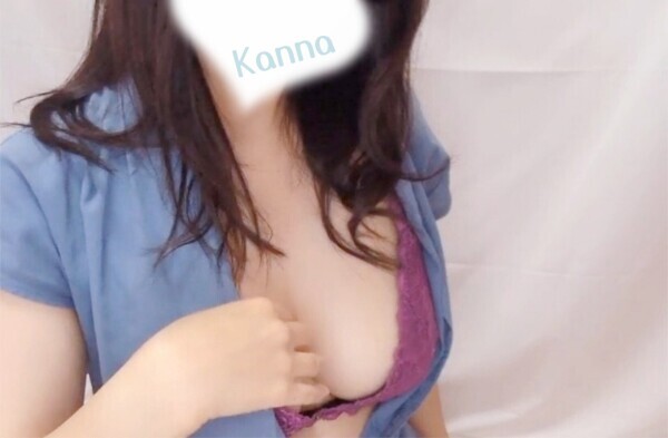 祝日出勤です♡