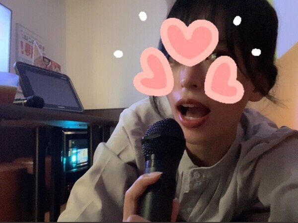 カラオケ屋さんで、、