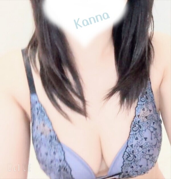 明日9日(火)〜出勤です🩷