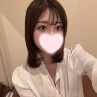 エミリ