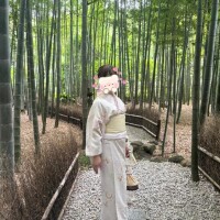 エミリ