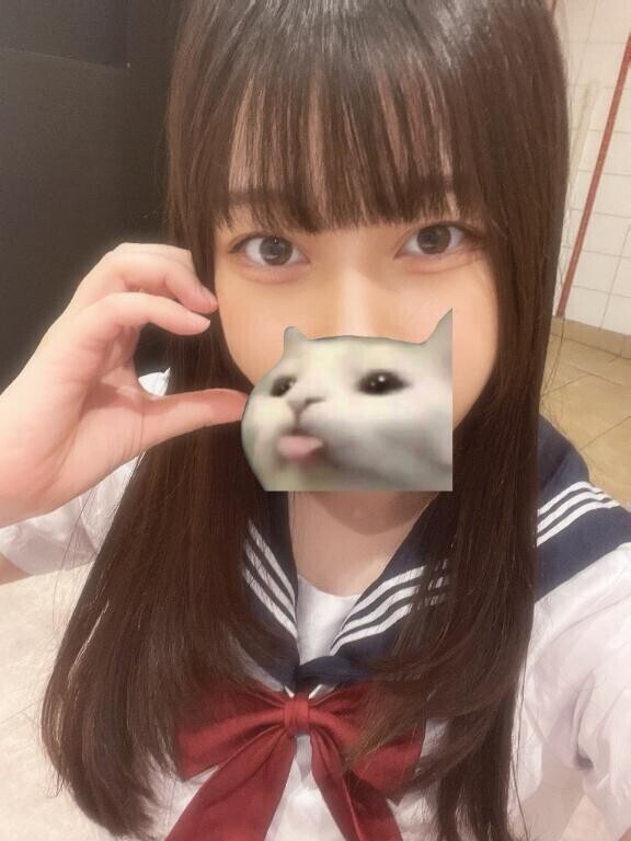 ねぇどこ見てるの？