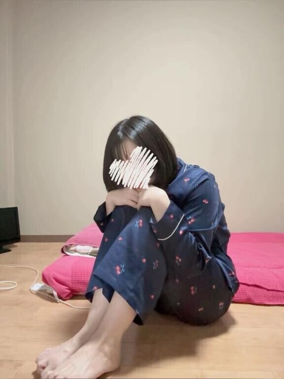 しゅん…(、._. )、