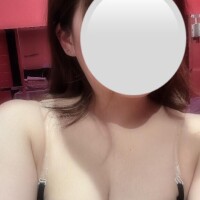 エミ