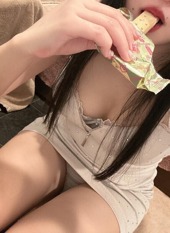 ?食欲旺盛な女の子は〇欲も強いって噂?( ? )ﾍ?