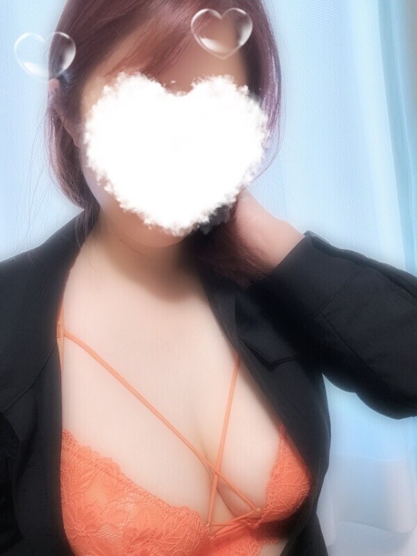 オレンジ🩷明日１５時から🥰💝