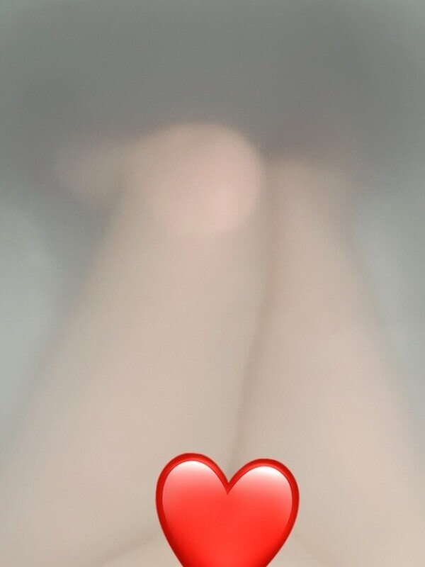 お風呂でぬくぬく💓本日１２時から🥰