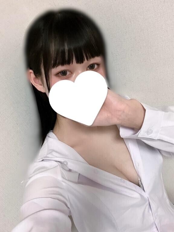 寝れない…///