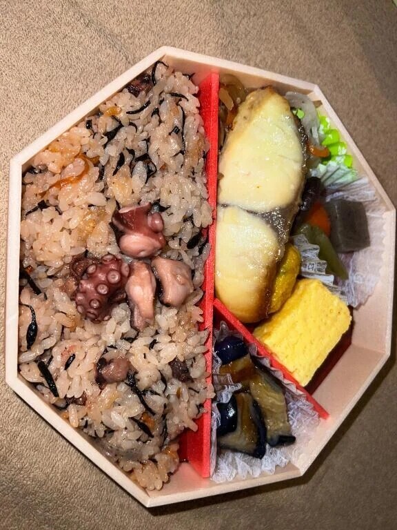 🍱