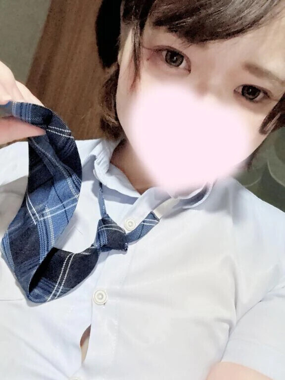 今日の制服、ちょっぴり危険です🫣‪💕