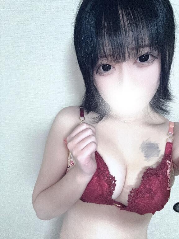 珍しく制服着てるよん