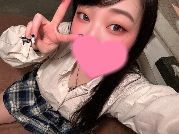 ?まさかのネイル事件…でも今日もがんばる?