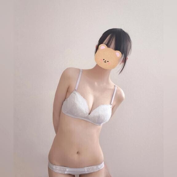 服を脱ぐと///