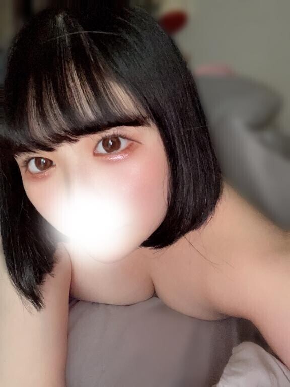 おち?ちんで満たしてください?