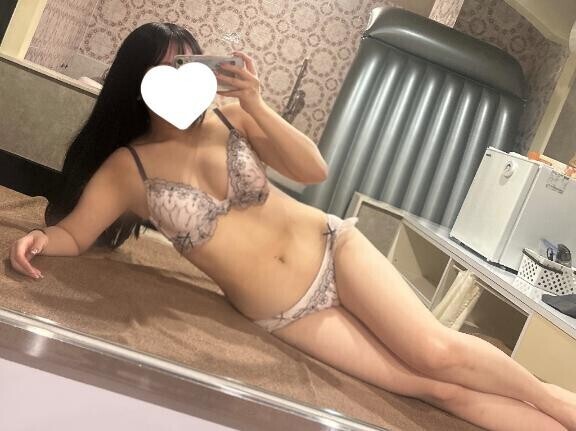 ねえ、ギューってしよ?