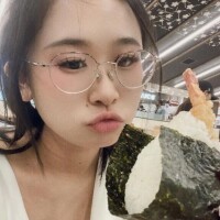 ばかでかおにぎり