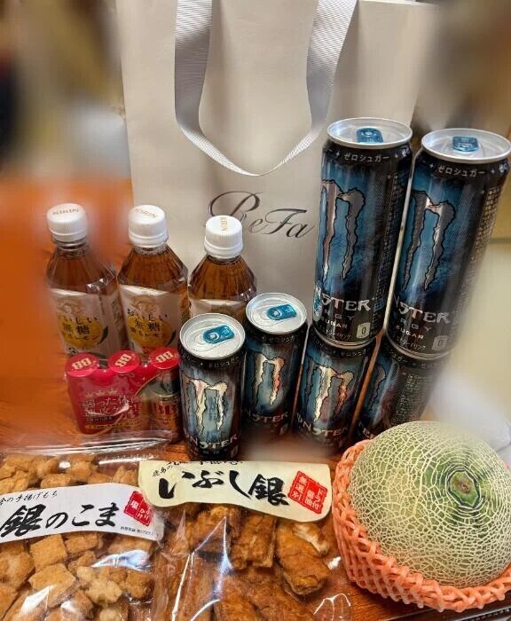 昨日の差し入れ🍈
