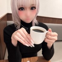 明日いるよ😘