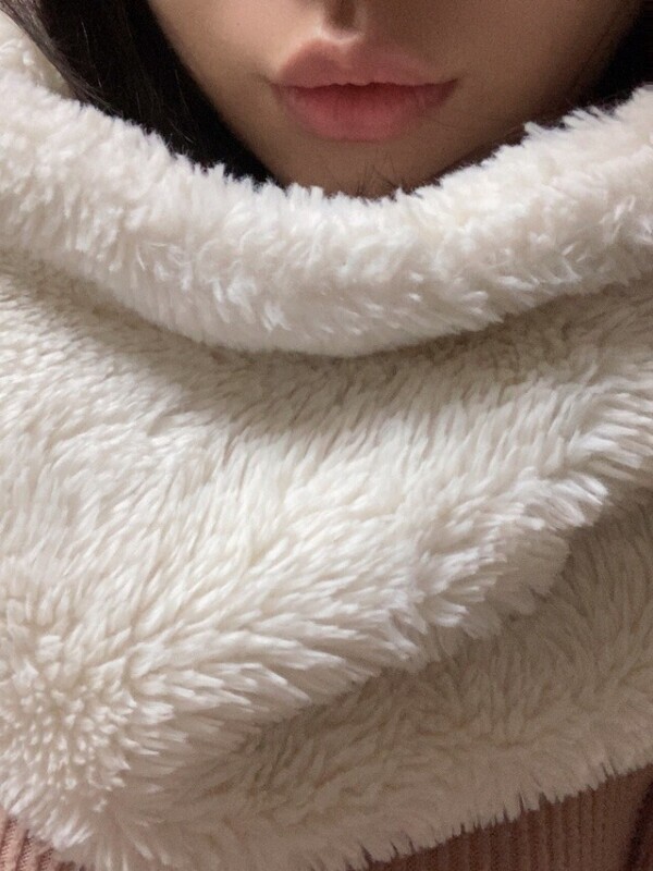 白マフラー🧣