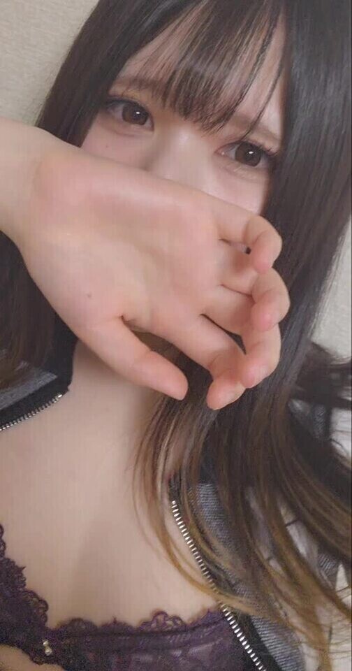 (੭ ᐕ))?