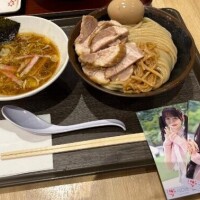 いっぱいたべて…?