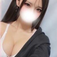 隣空いてるよ?
