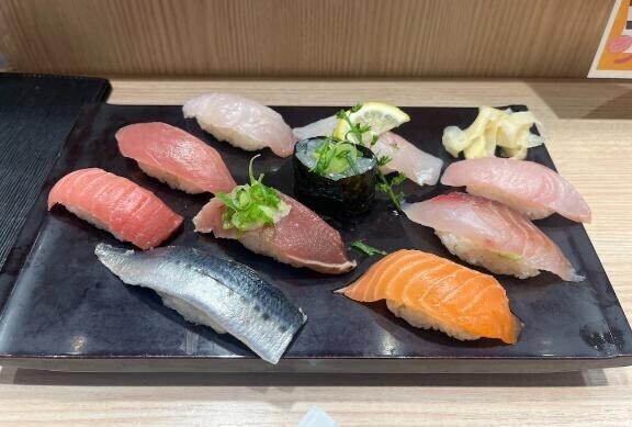 お寿司いっぱい食べました?