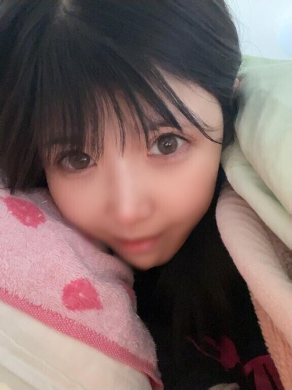 添い寝？??