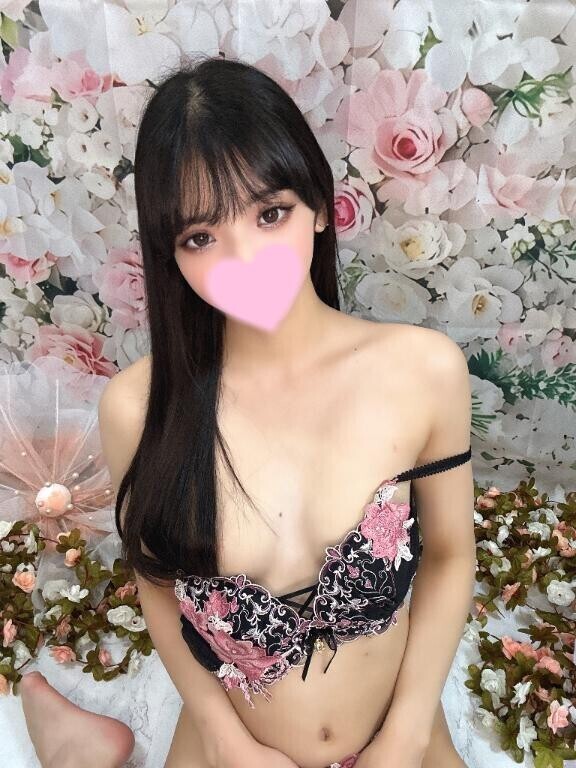 ??? 脱ぎかけ ?