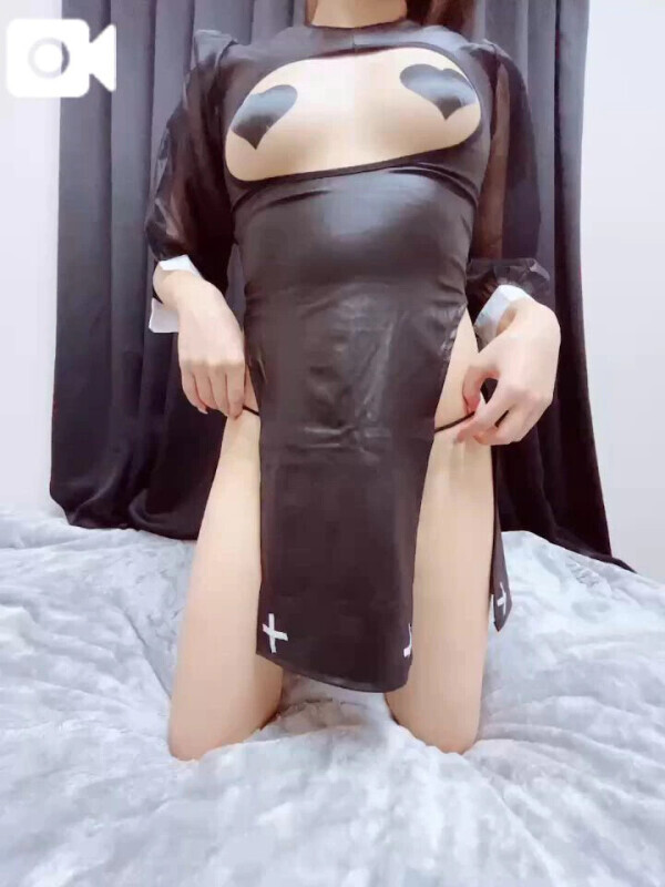 セクシーすぎるシスター❤️
