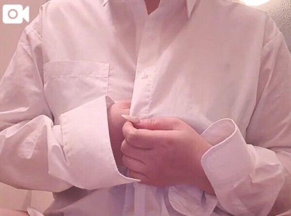 ワイシャツの下に💖💖