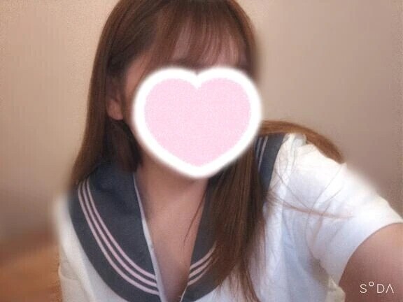 セーラー服着てるよ💘