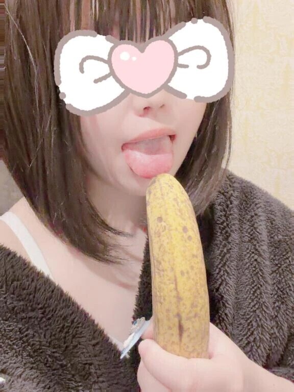 食べたいなぁ♡（飢え）