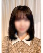 黒髪ストレートに可憐で清楚な雰囲気…まさに【大和撫子】