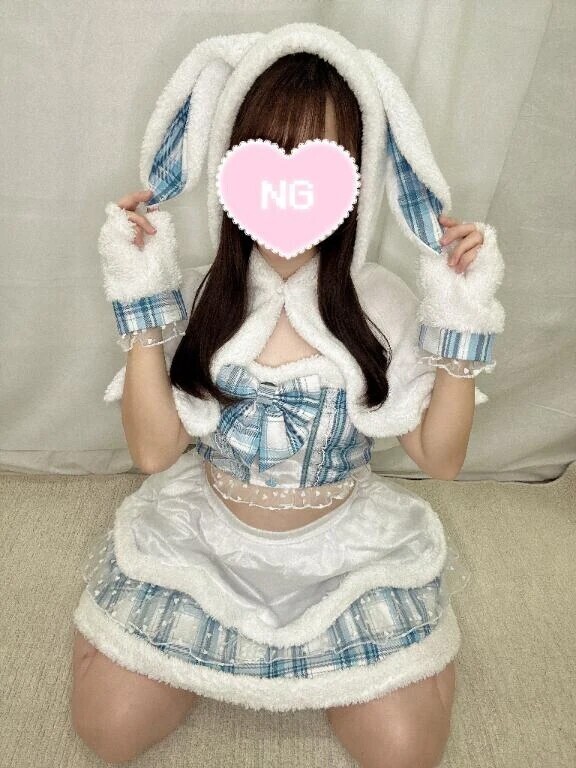 明日13日いるよ🌸