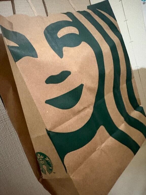 嬉しいギフトでスタバタイム☕️💕